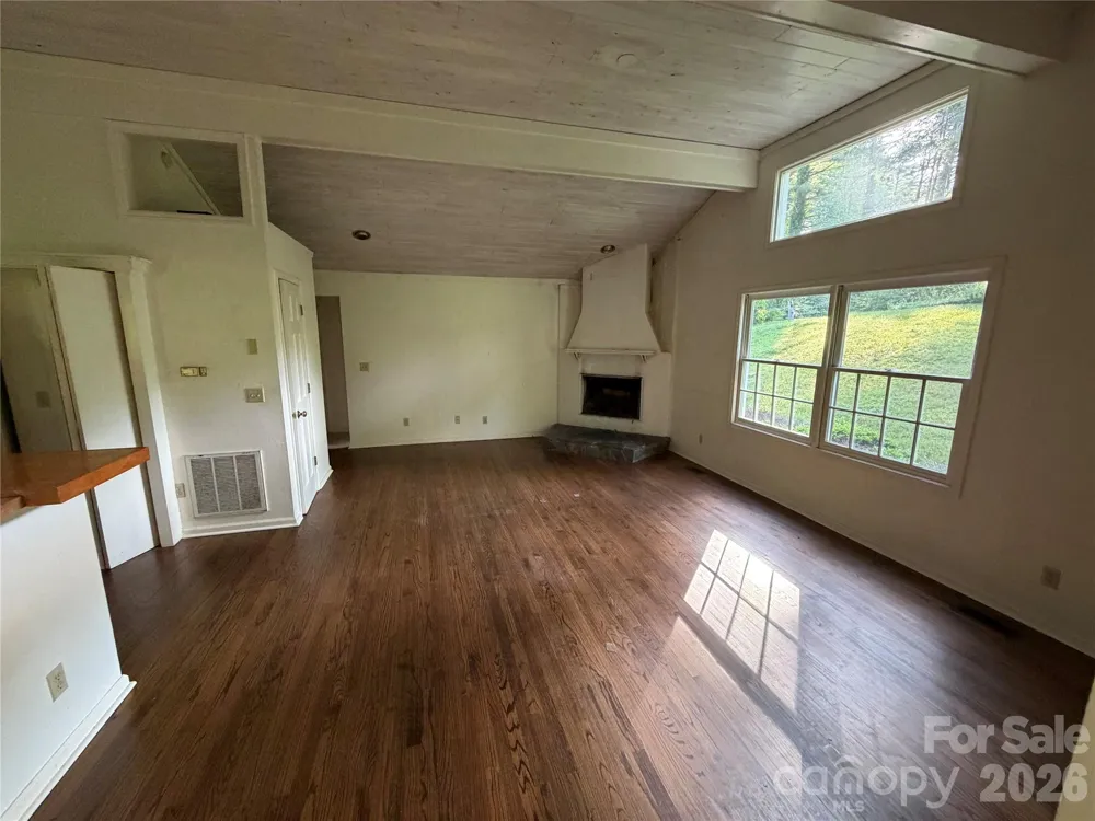 29 Crystal Springs Trail Cashiers, NC 28717