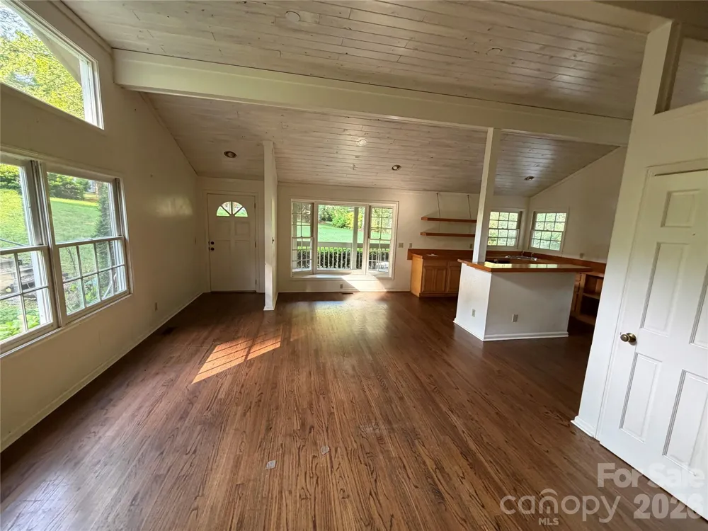 29 Crystal Springs Trail Cashiers, NC 28717