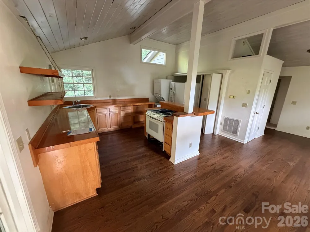29 Crystal Springs Trail Cashiers, NC 28717