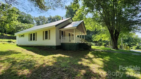 844 Connahetta Street