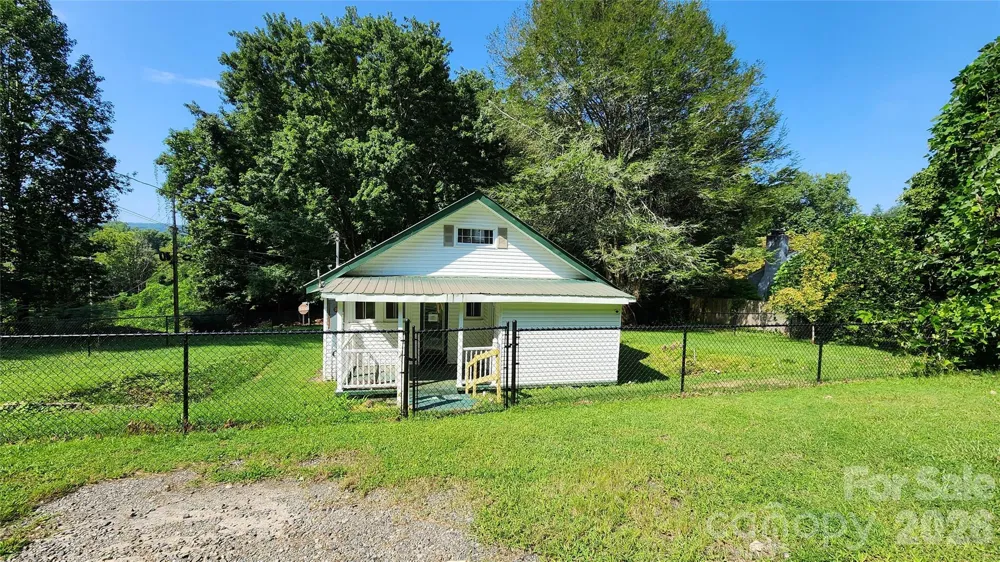 844 Connahetta Street Murphy, NC 28906