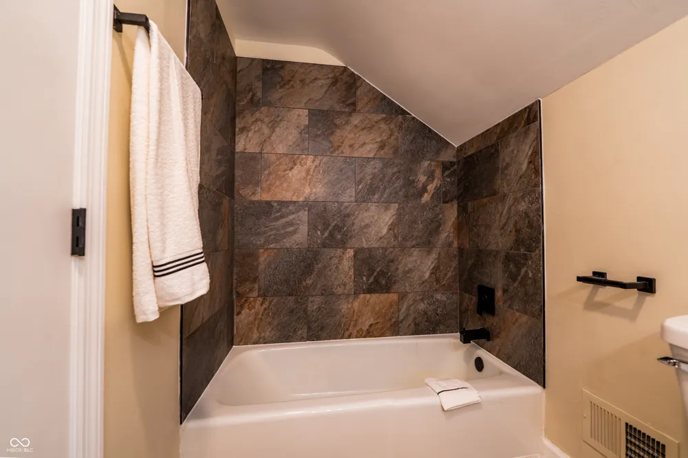 3675 W 558 Huntington, IN 46750