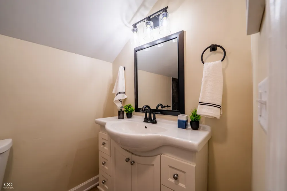 3675 W 558 Huntington, IN 46750