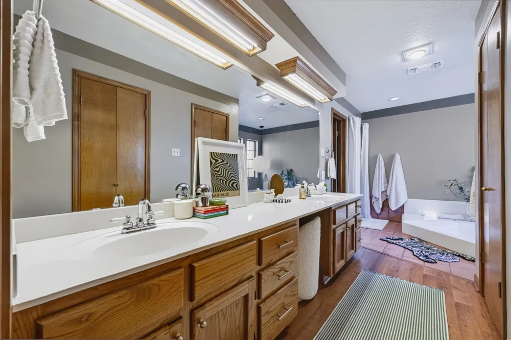 8112 Chainfire Cove Austin, TX 78729