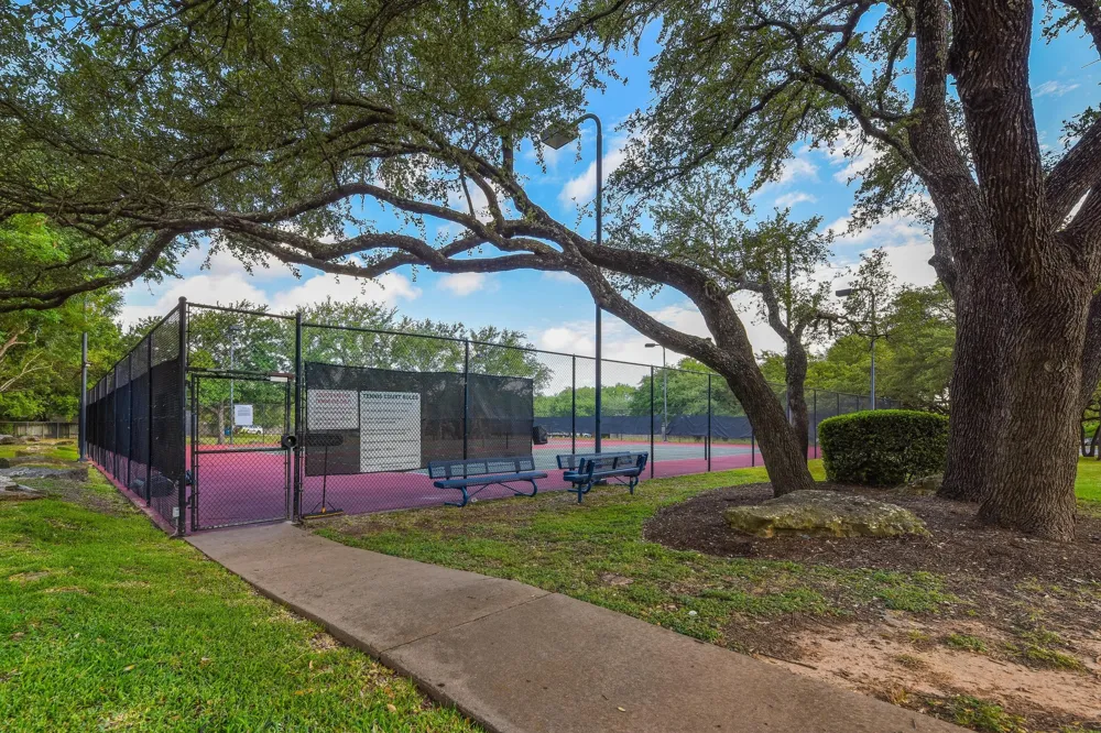 8112 Chainfire Cove Austin, TX 78729