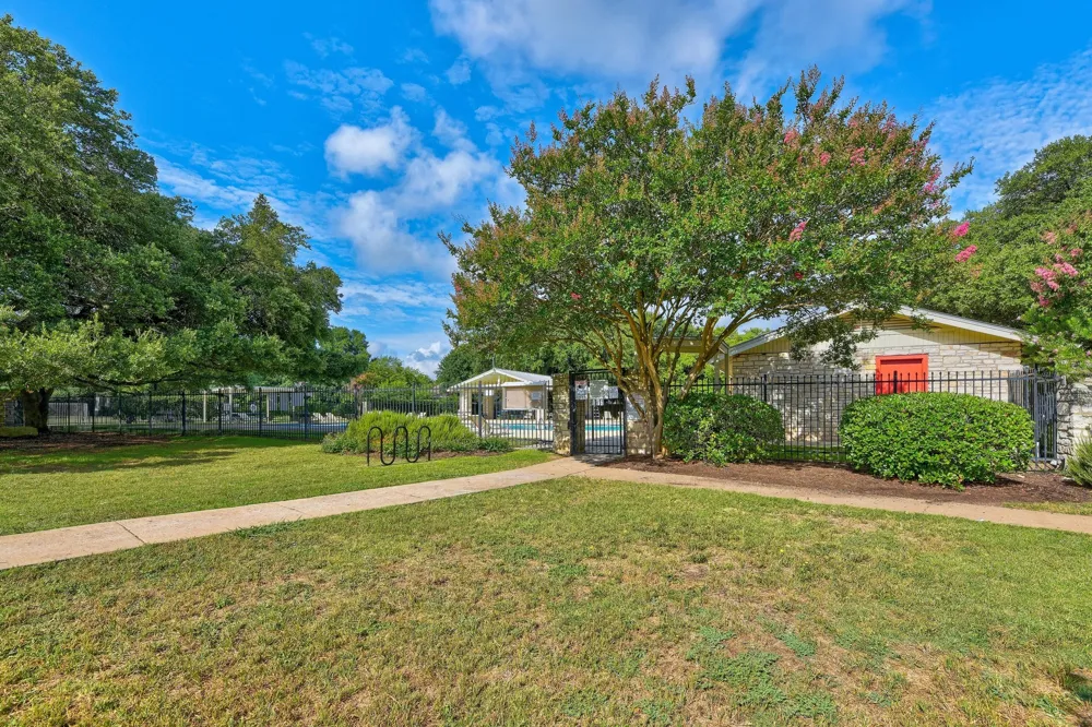 8112 Chainfire Cove Austin, TX 78729
