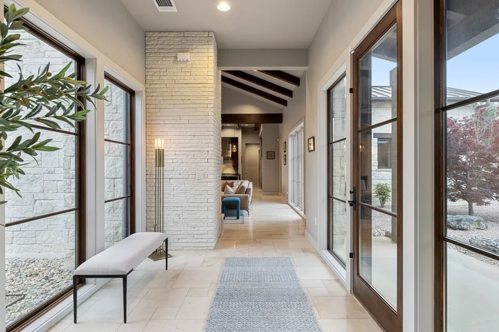 2560 Bell Springs Road Dripping Springs, TX 78620