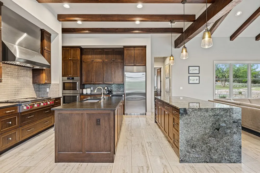 2560 Bell Springs Road Dripping Springs, TX 78620