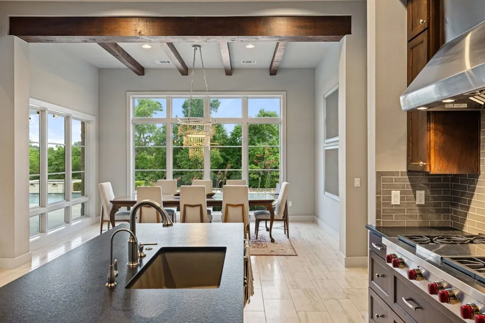 2560 Bell Springs Road Dripping Springs, TX 78620