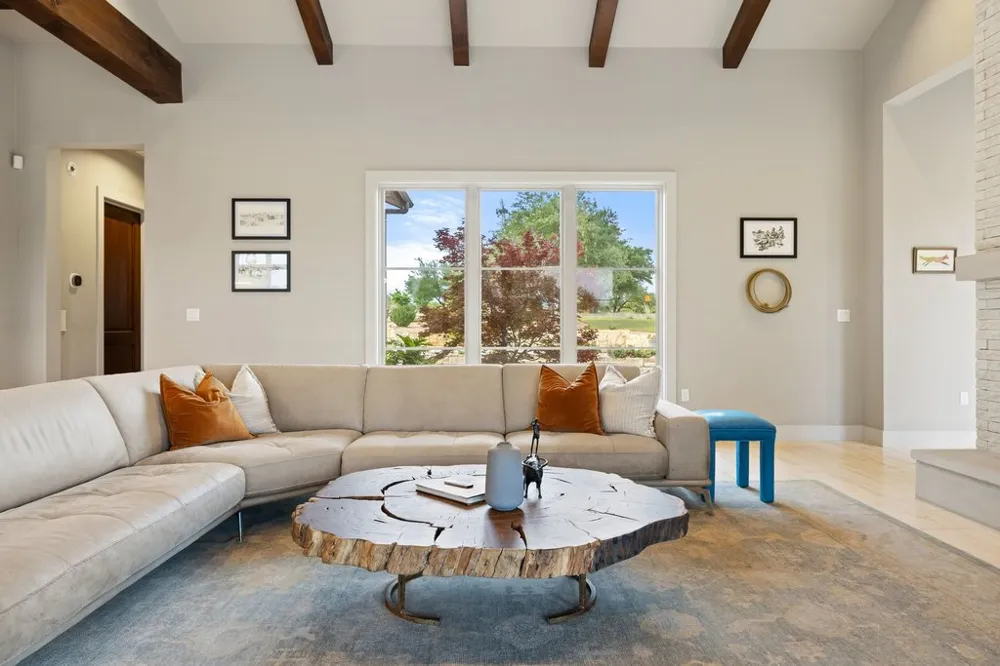 2560 Bell Springs Road Dripping Springs, TX 78620