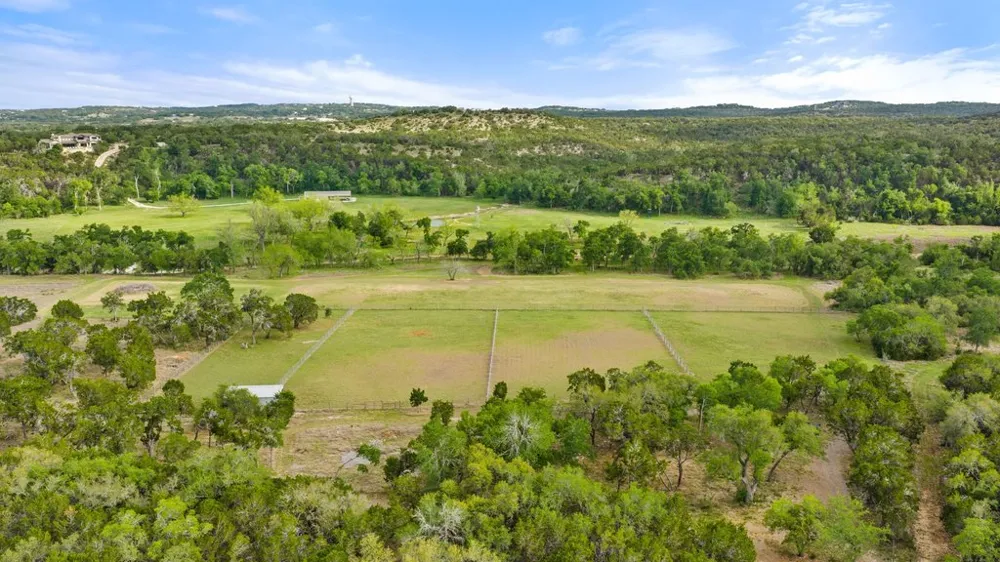2560 Bell Springs Road Dripping Springs, TX 78620