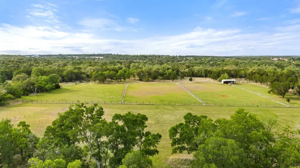 2560 Bell Springs Road Dripping Springs, TX 78620