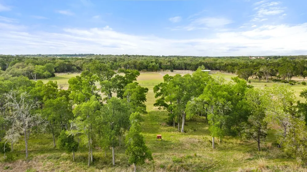 2560 Bell Springs Road Dripping Springs, TX 78620