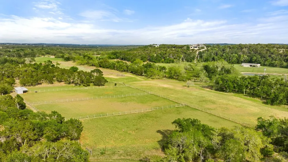 2560 Bell Springs Road Dripping Springs, TX 78620