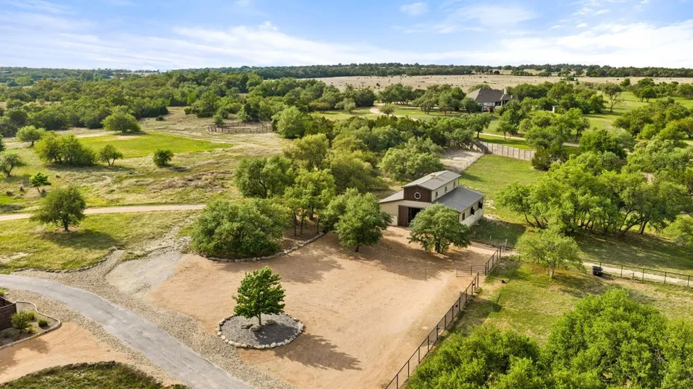 2560 Bell Springs Road Dripping Springs, TX 78620