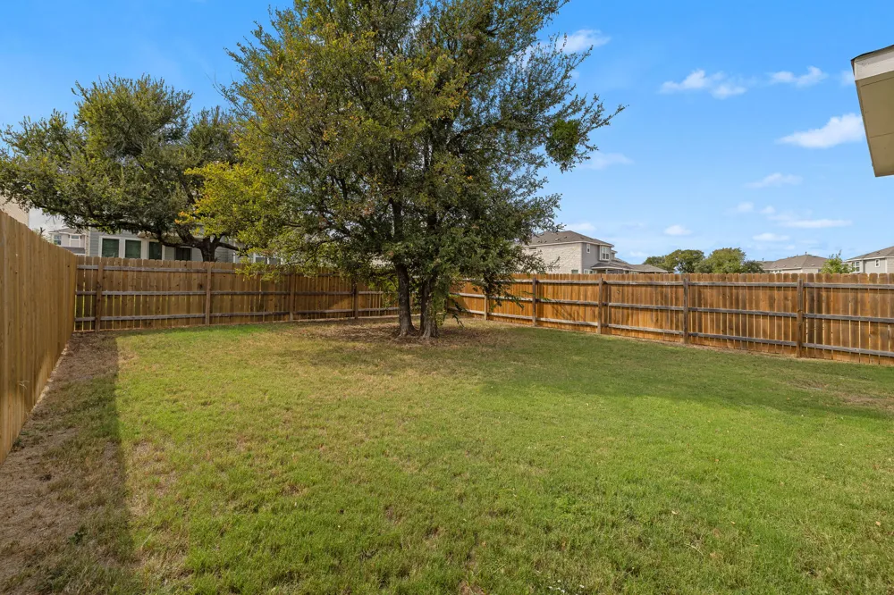 2233 Calvert Drive Leander, TX 78641