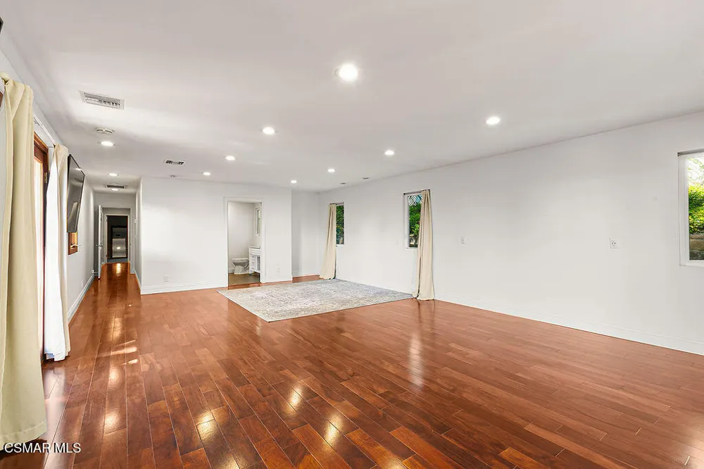 1456 Calle Morera Thousand Oaks, CA 91360