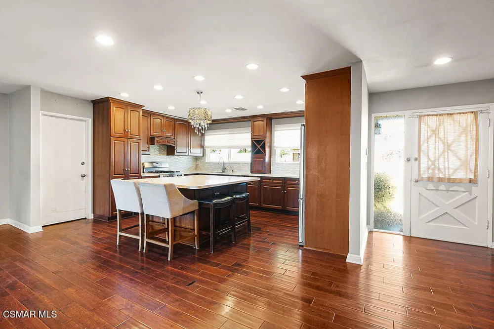 1456 Calle Morera Thousand Oaks, CA 91360