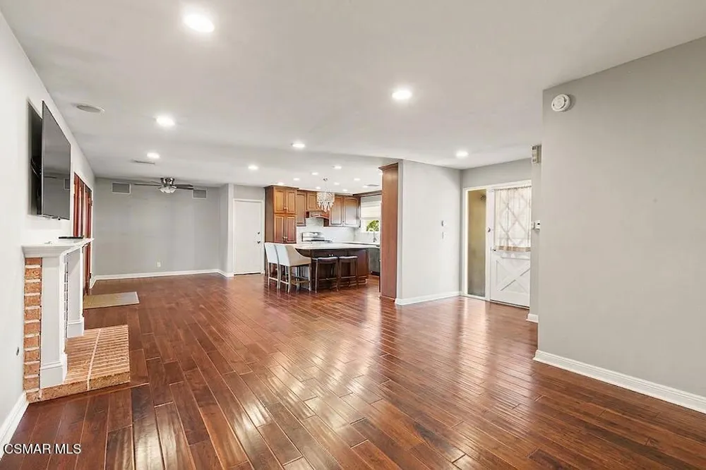 1456 Calle Morera Thousand Oaks, CA 91360