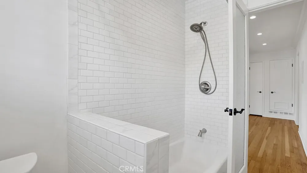 278 Jasmine #5 Laguna Beach, CA 92651