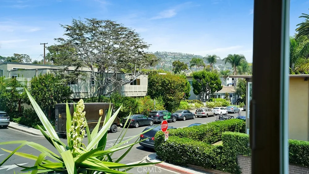 278 Jasmine #5 Laguna Beach, CA 92651