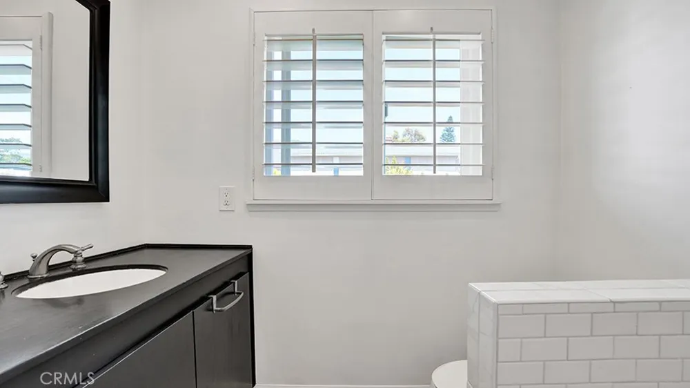 278 Jasmine #5 Laguna Beach, CA 92651
