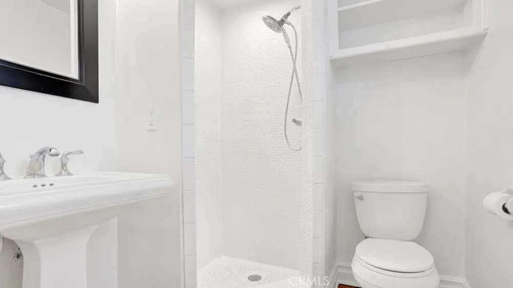 278 Jasmine #5 Laguna Beach, CA 92651