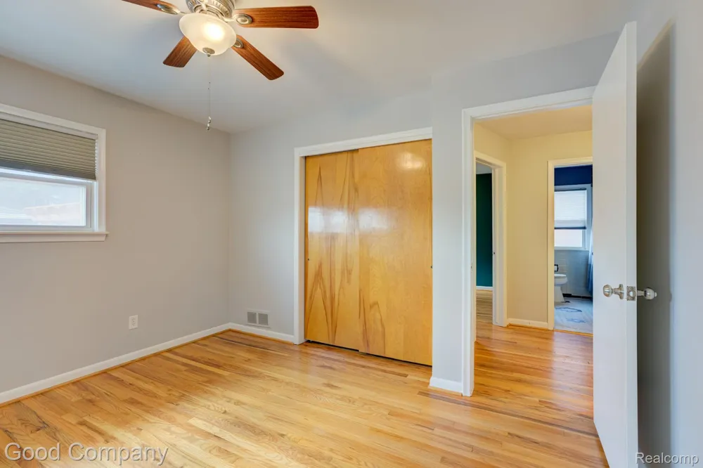 12737 Commonwealth Street Southgate City, MI 48195