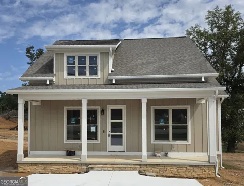 302 Thomas RD