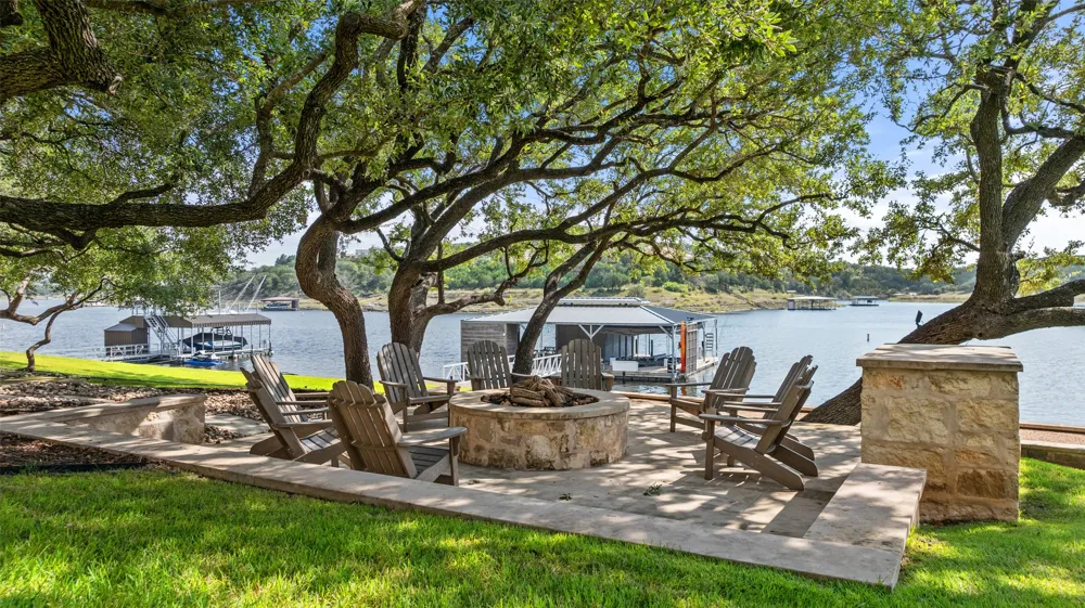 19813 Angel Bay Drive Spicewood, TX 78669