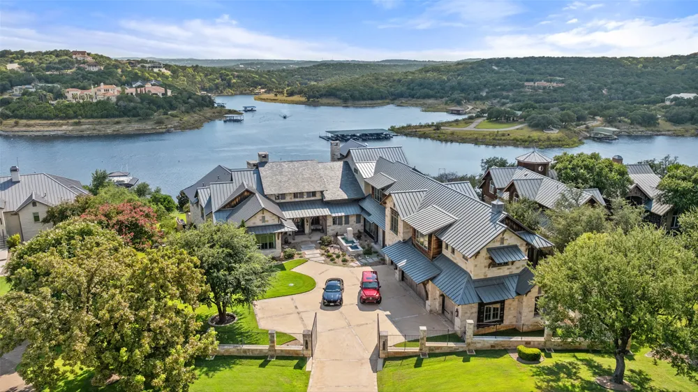 19813 Angel Bay Drive Spicewood, TX 78669
