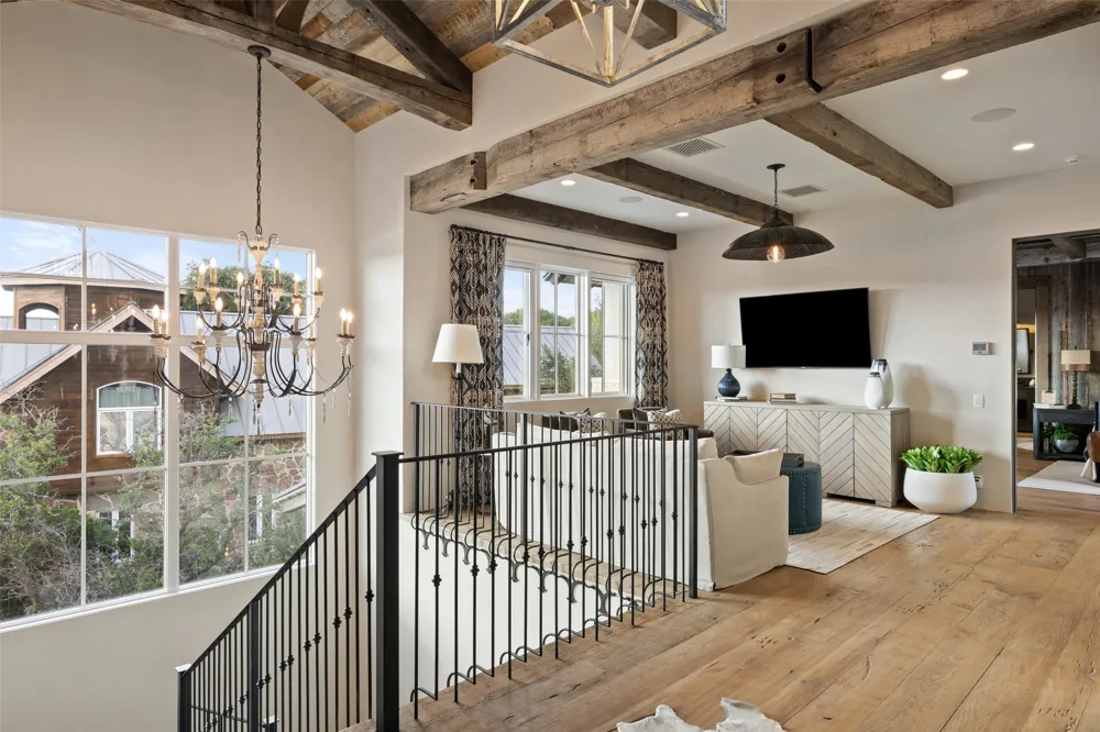 19813 Angel Bay Drive Spicewood, TX 78669