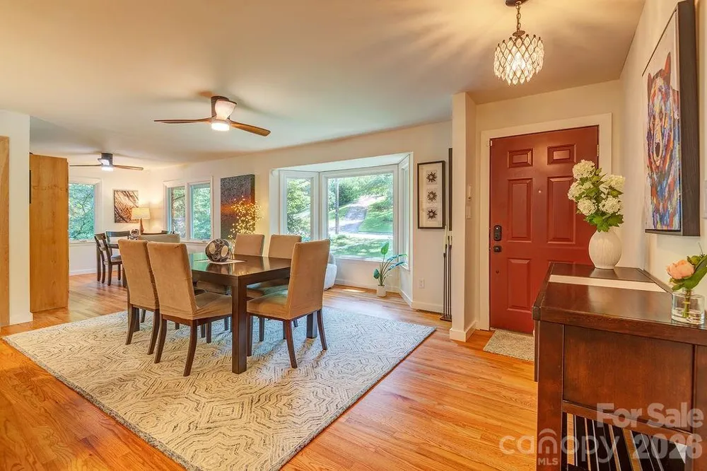 47 Deerwood Drive Asheville, NC 28805