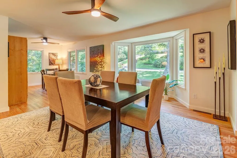 47 Deerwood Drive Asheville, NC 28805