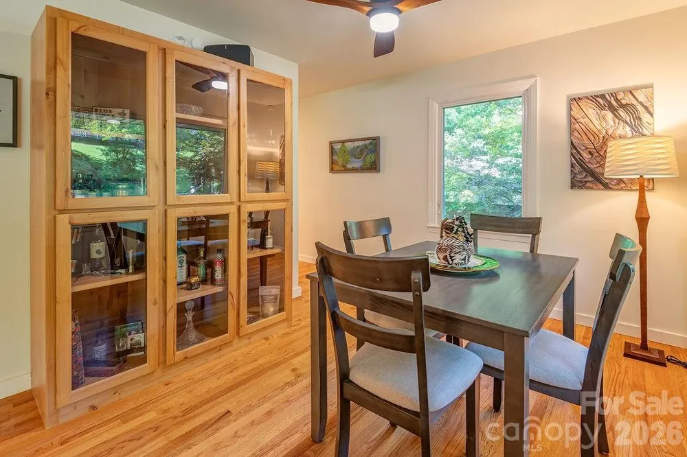 47 Deerwood Drive Asheville, NC 28805