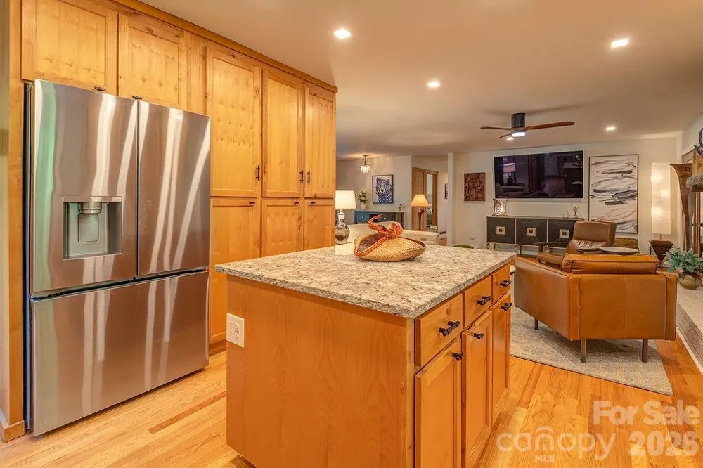 47 Deerwood Drive Asheville, NC 28805