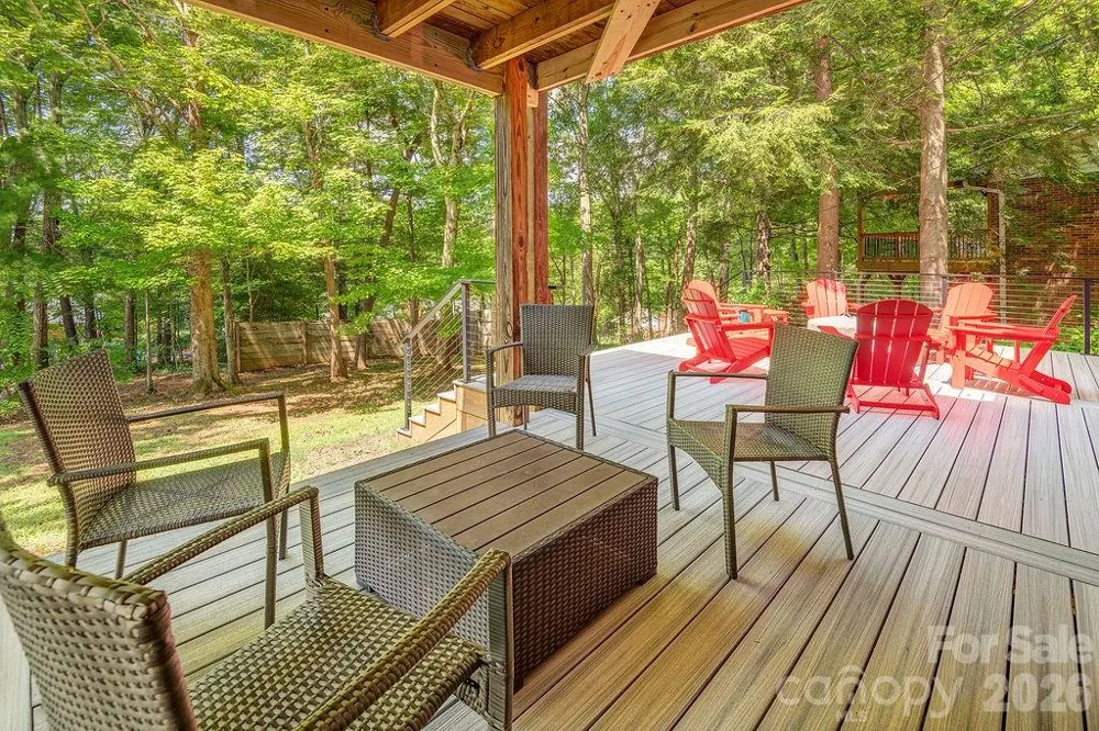 47 Deerwood Drive Asheville, NC 28805