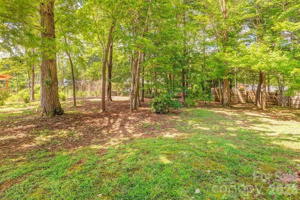 47 Deerwood Drive Asheville, NC 28805