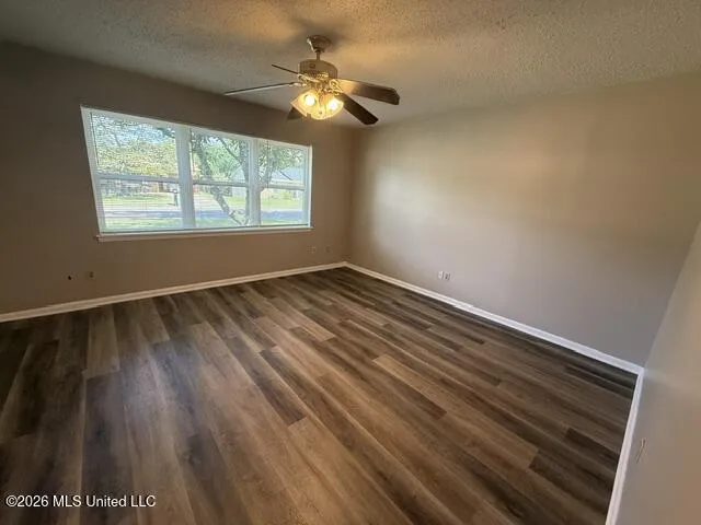 473 Merigold Drive D'Iberville, MS 39540