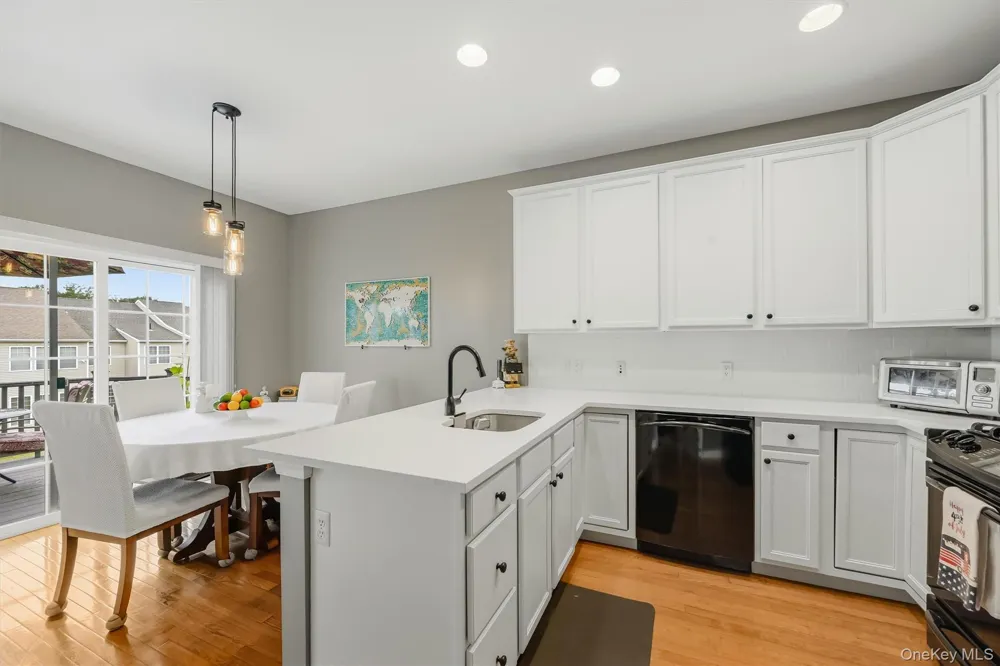 19 Brighton Drive #1702 Newburgh, NY 12550