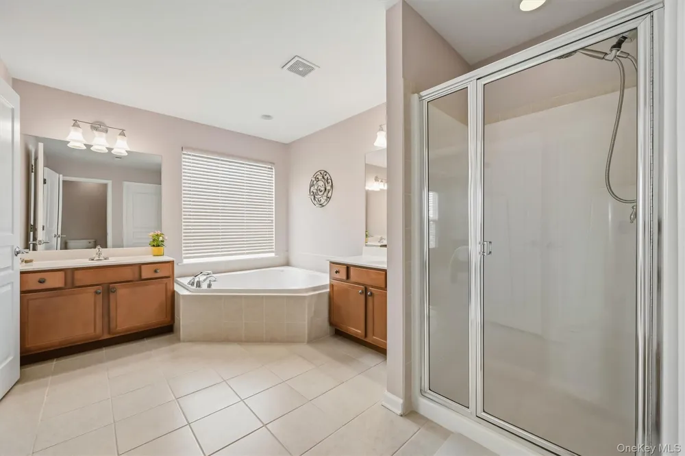 19 Brighton Drive #1702 Newburgh, NY 12550