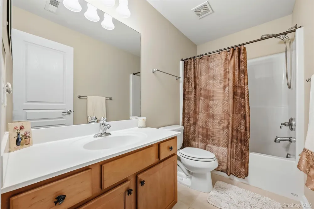 19 Brighton Drive #1702 Newburgh, NY 12550