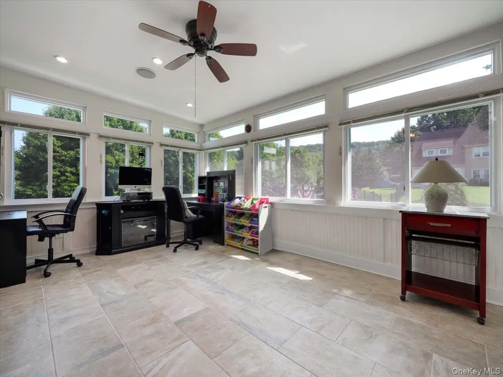 11 Viohl Way Garnerville, NY 10923