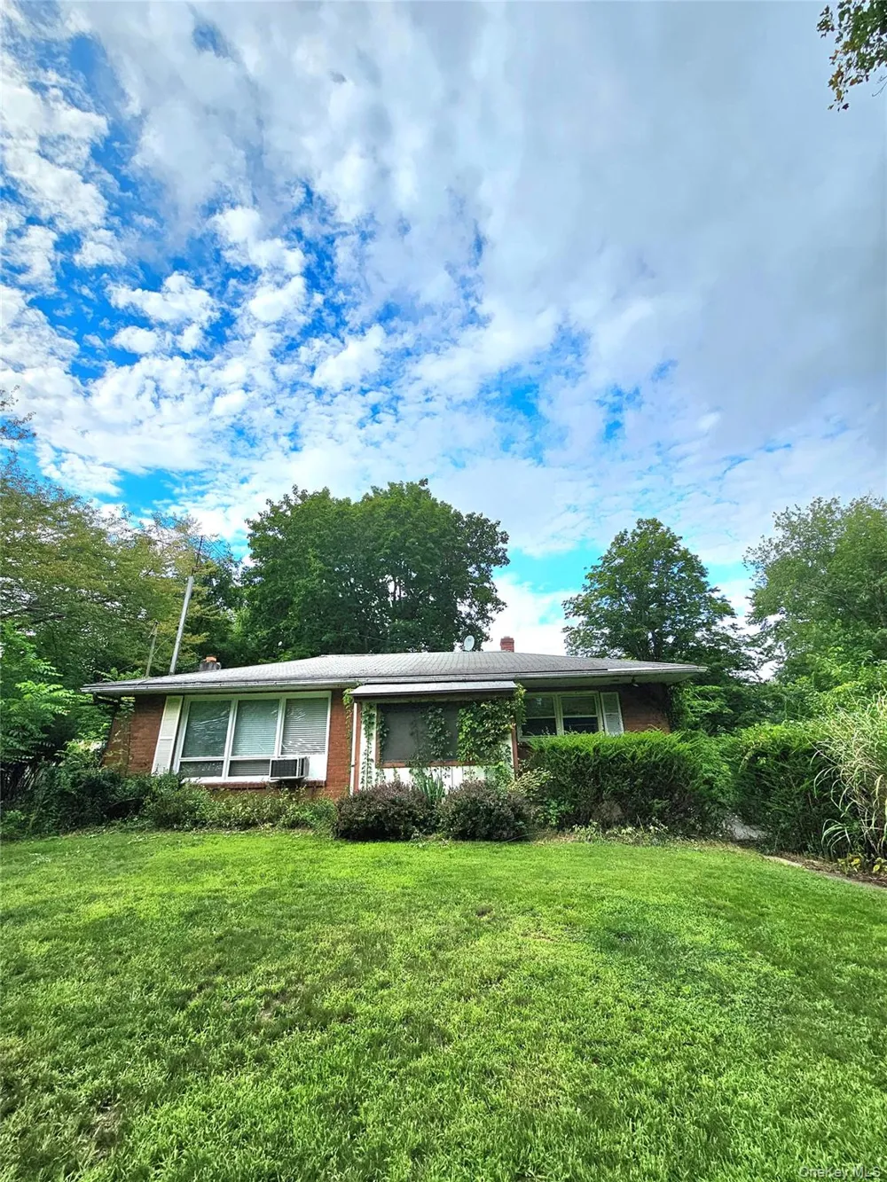 198 S Riverside Road Highland, NY 12528