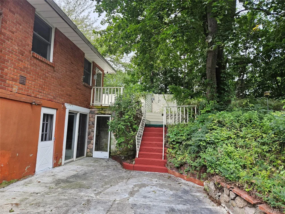 198 S Riverside Road Highland, NY 12528