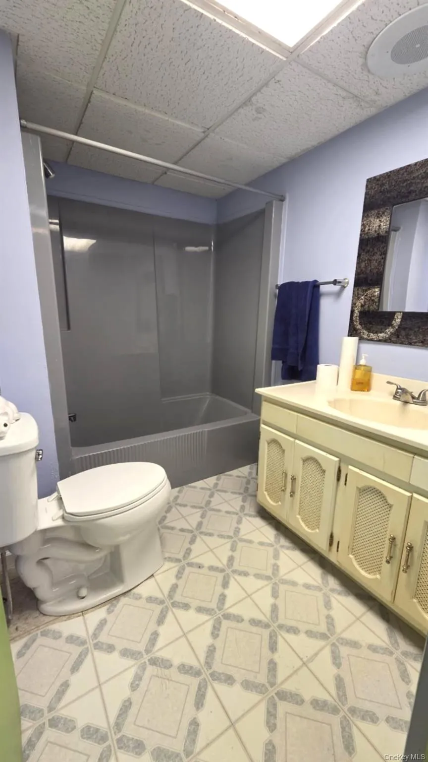 198 S Riverside Road Highland, NY 12528