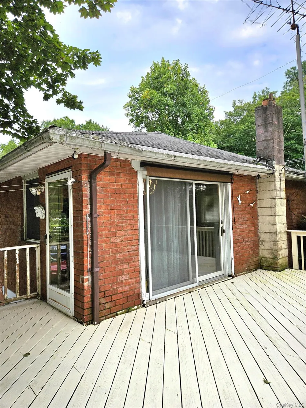 198 S Riverside Road Highland, NY 12528