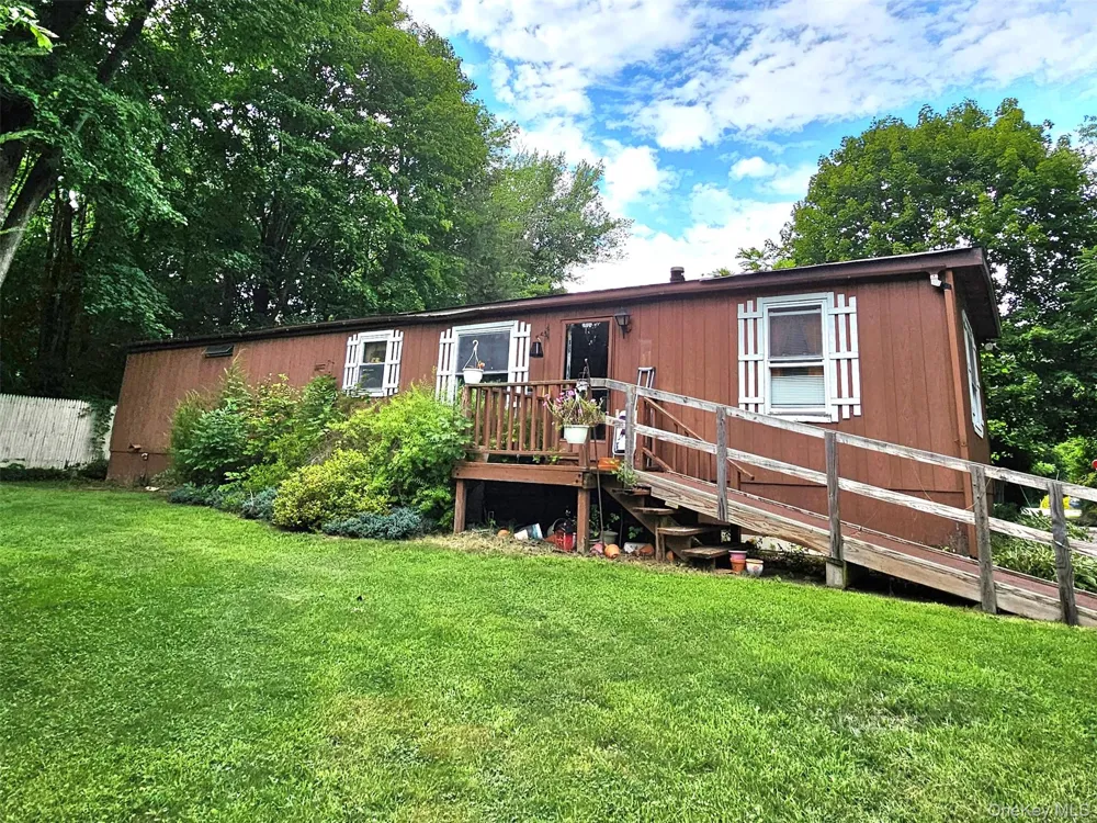198 S Riverside Road Highland, NY 12528