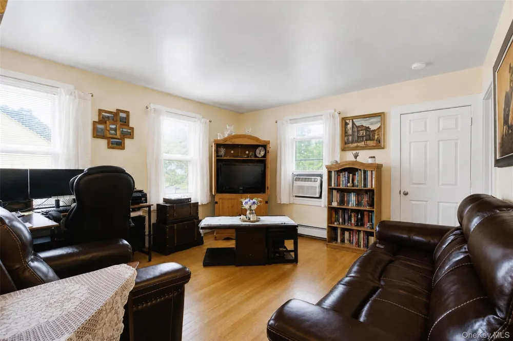 24 Round Lake Avenue Monroe, NY 10950