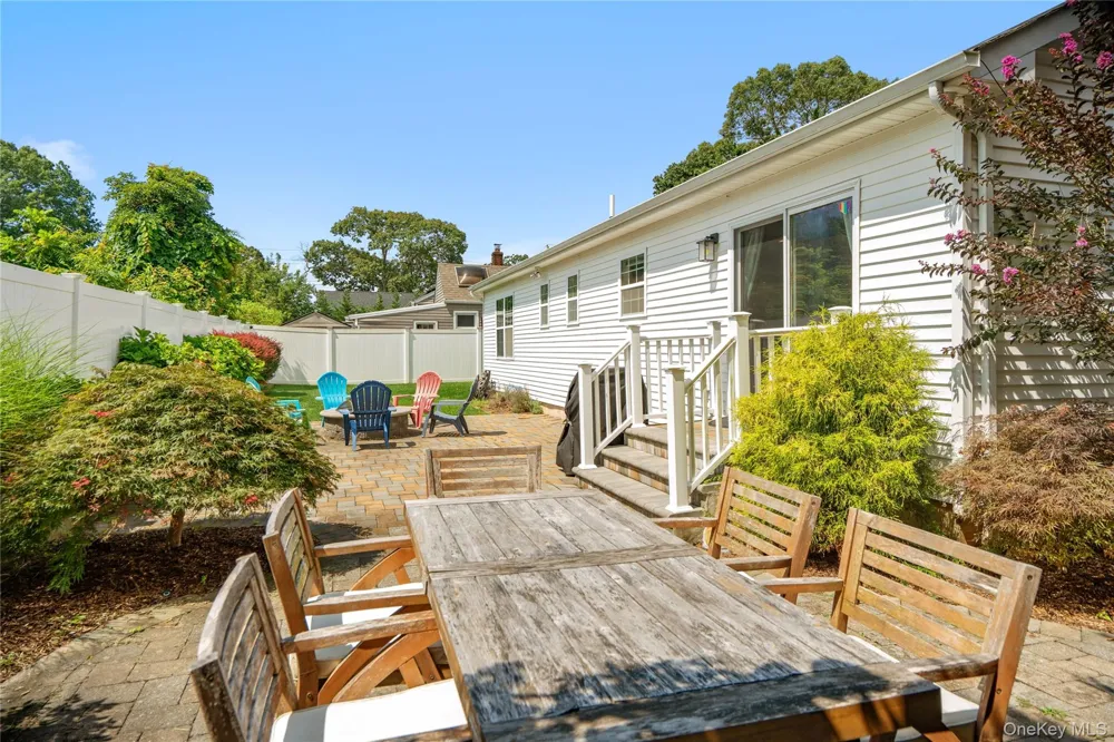 438 Richmond Boulevard Ronkonkoma, NY 11779